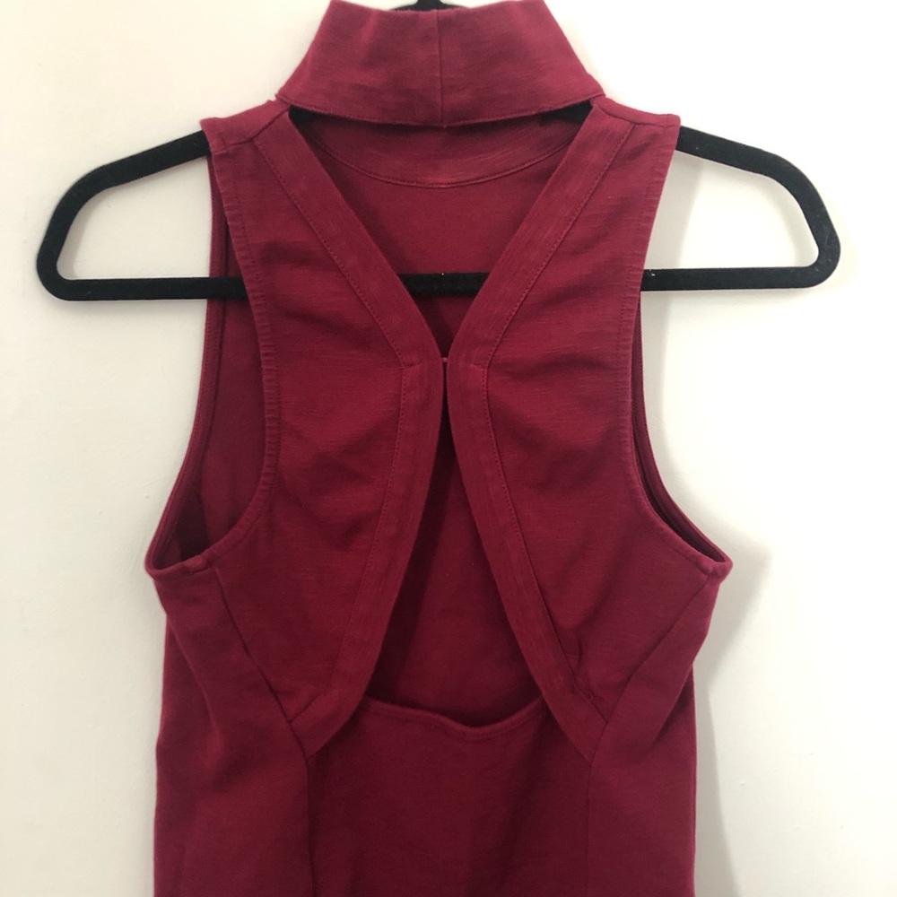 Red Top - Picture 2 of 2